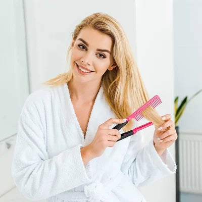 🔥Buy More Save More🎉Each Only ￡2.39!!!🔥V-shaped clip design curling comb